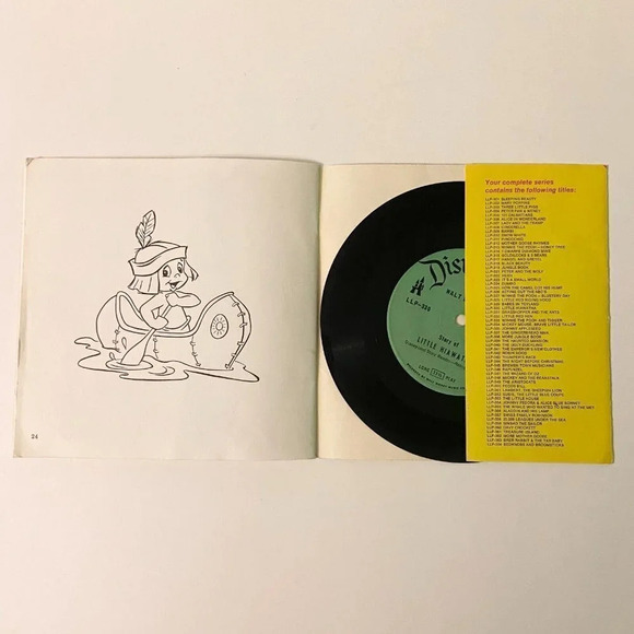 Vintage 1968 Disney Little Hiawatha 7 Inch Record and Book - Picture 12 of 14
